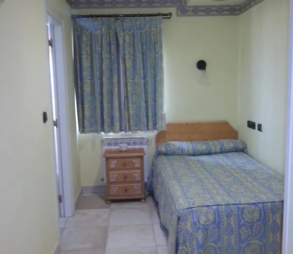 Pensjonat Restaurante El Castillo Olmillos de Sasamón