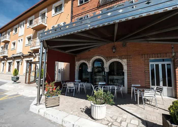 Pensjonat Restaurante El Castillo *