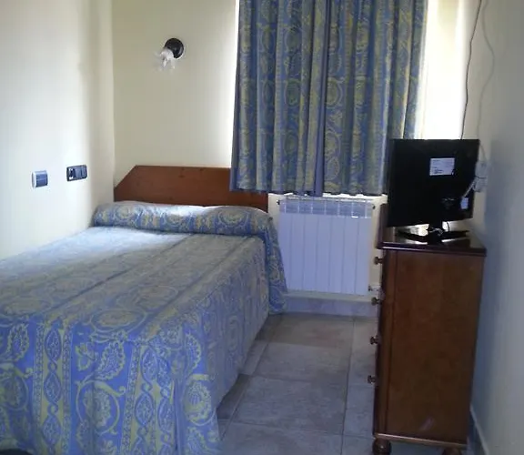 Pensjonat Restaurante El Castillo Olmillos de Sasamón